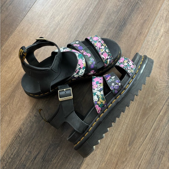 Dr. Martens Shoes - Dr martens blaire platform sandals